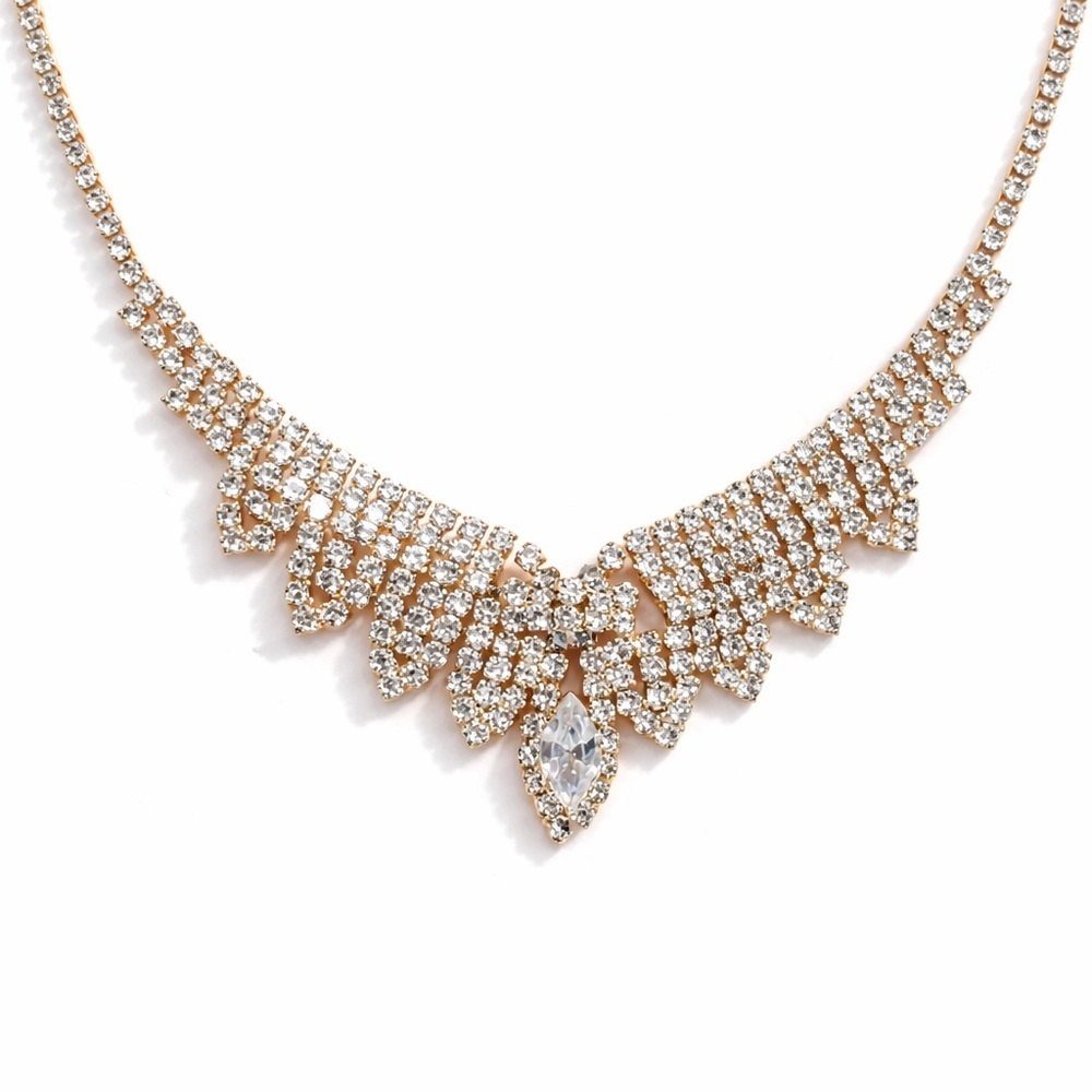 ⚜️ Elegant Gold Necklace